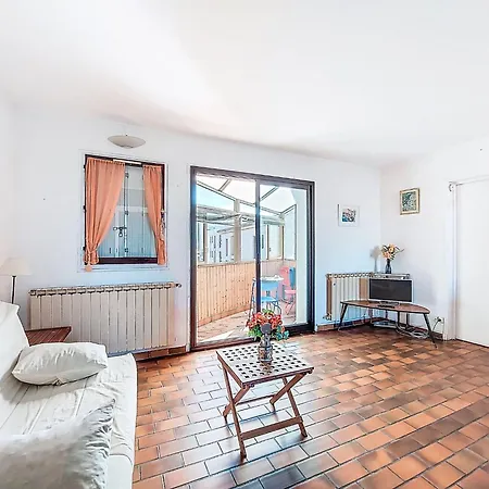 Le Grand Vallon By Interhome Апартаменты Бандоль